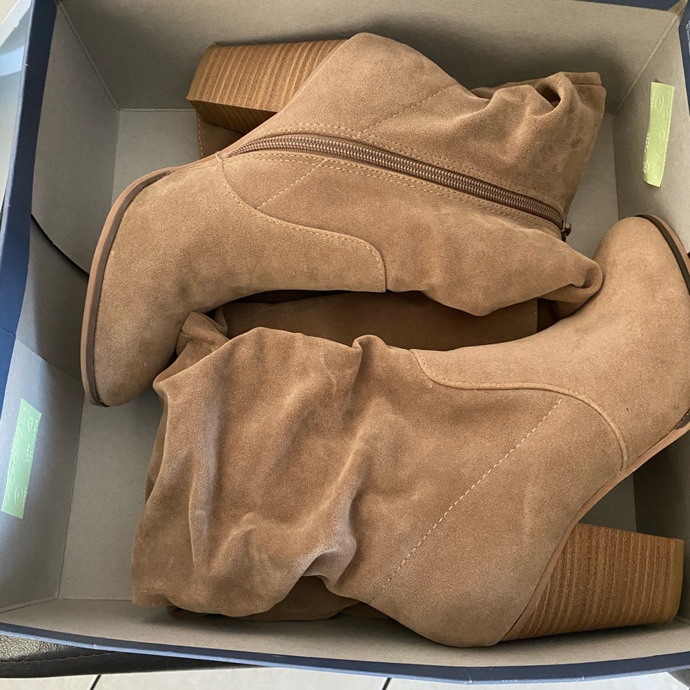 Slouchy boots